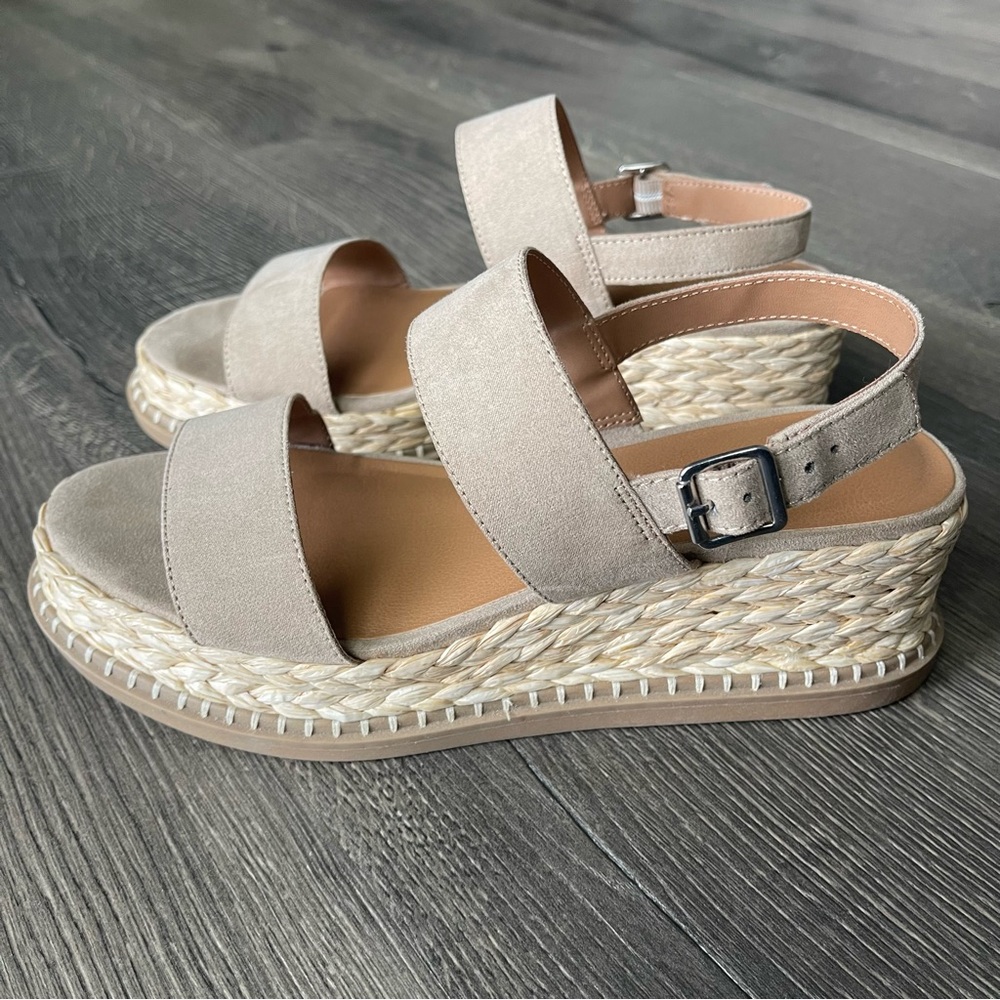 Universal Thread Sandals Platform Wedge Espadrill… - image 2